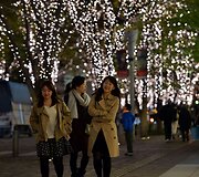 Marunouchi gatvės papuo&scaron;imas Tokijuje