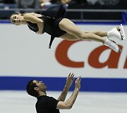 Marissa Castelli ir Simonas Shnapiras