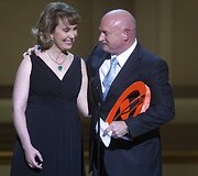 Gabrielle Giffords su vyru Marku Kelly