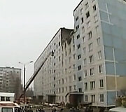 Daugiabutis Rusijoje po dujų sporgimo