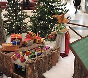 Vilniaus prekybos centruose jau blizga kalėdiniai papuo&scaron;imai