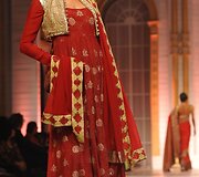 Meera Muzaffar Ali kolekcija