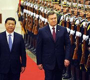 Kinijos prezidentas Xi Jinpingas ir Ukrainos prezidentas Viktoras Janukovyčius