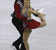 Kirsten Moore-Towers ir Dylanas Moscovitch