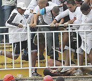 &bdquo;Vasco da Gama&ldquo; futbolo fanai mu&scaron;a &bdquo;Atletico Paranaense&ldquo; gerbėją