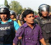 Banglade&scaron;o sostinėje sulaikytas protestuotojas