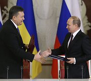Ukrainos prezidentas Viktoras Janukovyčius ir Rusijos prezidentas Vladimiras Putinas