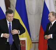 Ukrainos prezidentas Viktoras Janukovyčius ir Rusijos prezidentas Vladimiras Putinas