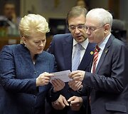 Lietuvos prezidentė Dalia Grybauskaitė, Portugalijos ministras pirmininkas Pedro Passos Coelho ir Europos Sąjungos prezidentas Hermanas van Rompuy