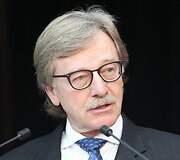 Yves Merschas