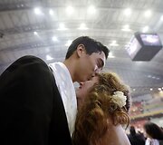 Masinė vestuvių ceremonija Pietų Korėjoje 
