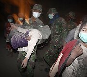 Indonezijos Javos saloje i&scaron;siveržė Keludo ugnikalnis