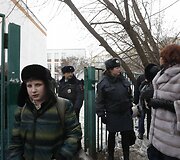 Rusijoje i&scaron; mokyklos evakuojami mokiniai
