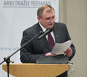 Vyriausybėje apdovanoti Lietuvos ekonomikai nusipelnę verslininkai.