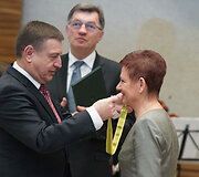 Vyriausybėje apdovanoti Lietuvos ekonomikai nusipelnę verslininkai.