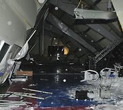 Kjongdžu mieste įgriuvo pastato stogas 