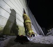 Kjongdžu mieste įgriuvo pastato stogas 