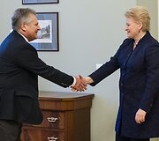 Aleksandras Kvasnevskis ir Dalia Grybauskaitė 
