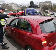 Policija kovo 17 dieną stabdė transporto priemones, kurių numeriai baigiasi lyginiu skaičiumi.
