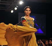 Purvi Doshi kolekcijos pristatymas