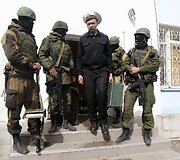 Sevastopolyje i&scaron; Ukrainos karinių jūrų pajėgų &scaron;tabo i&scaron;eina Ukrainos karinio jūrų laivyno pareigūnas