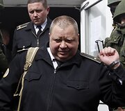 Sevastopolyje i&scaron; Ukrainos karinių jūrų pajėgų &scaron;tabo i&scaron;eina Ukrainos karinio jūrų laivyno pareigūnas