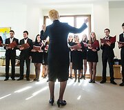 Penkioms geriausioms Lietuvos 2013 metų mokytojoms įteiktos premijos