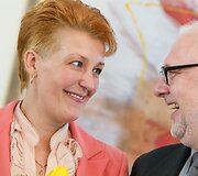 Penkioms geriausioms Lietuvos 2013 metų mokytojoms įteiktos premijos