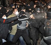 Protestuotojų susirėmimas Donecke