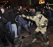 Protestuotojų susirėmimas Donecke