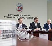 Artūras Zuokas VRK įteikė palaikymo para&scaron;us