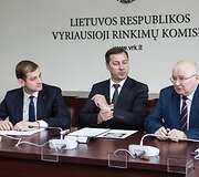 Artūras Zuokas VRK įteikė palaikymo para&scaron;us