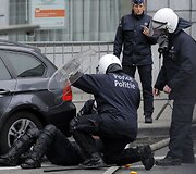 Briuselyje sužeistas policininkas 