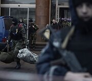 Kijeve i&scaron; &bdquo;Dnipro&ldquo; vie&scaron;bučio i&scaron;eina &bdquo;Pravyj sektor&ldquo; nariai