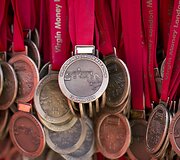 Londono maratono medaliai