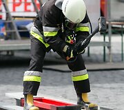 Stipriausio ugniagesio gelbėtojo varžybos