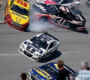 NASCAR lenktynių avarija &bdquo;Talladega&ldquo; trasoje