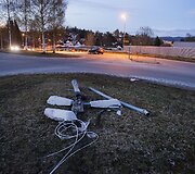 Įvykio vieta, kur Norvegijos slidininkas Petteris Northugas sudaužė savo &bdquo;Audi A7&ldquo; automobilį.