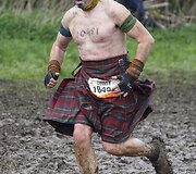 &bdquo;Tough Mudder&ldquo; varžybos Anglijoje
