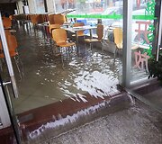 Potvynis &Scaron;enzeno mieste.