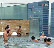 Baseinas ant &bdquo;Marina Bay Sands&ldquo; vie&scaron;bučio