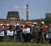 &bdquo;Ilyich&ldquo; metalo ir plieno gamyklos darbuotojų protestas Mariupolyje