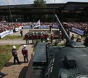 &bdquo;Ilyich&ldquo; metalo ir plieno gamyklos darbuotojų protestas Mariupolyje