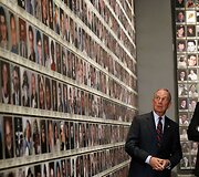 JAV prezidentas Barackas Obama 2001 metų rugsėjo 11-osios atakų memorialiniame muziejuje