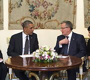 JAV prezidentas Barackas Obama ir Lenkijos prezidentas Bronislawas Komorowskis