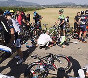 Dviratininkų avarija &bdquo;Criterium du Dauphine&ldquo; lenktynėse