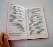 Sabinos Korzunovos darbas &ndash; Vizualinė sistema &scaron;viečiamajai literatūrai