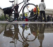 Dviratininkų protestas prie Seimo