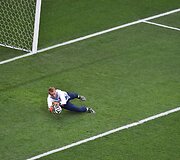 Jasperas Cillessenas ap&scaron;ilinėja prie&scaron; rungtynes su Argentinos rinktine