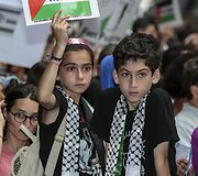 Niujorke protestas dėl Izraelio vykdomų oro atakų Gazos ruože